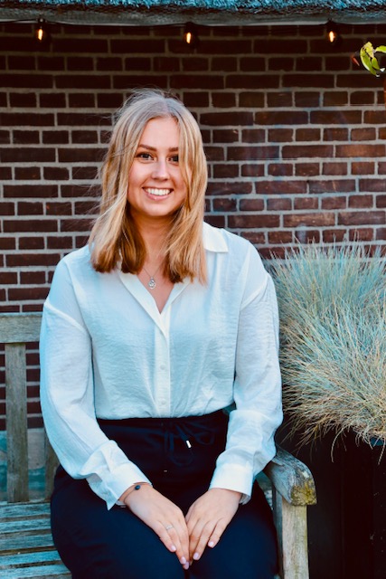 Julia van den Brink